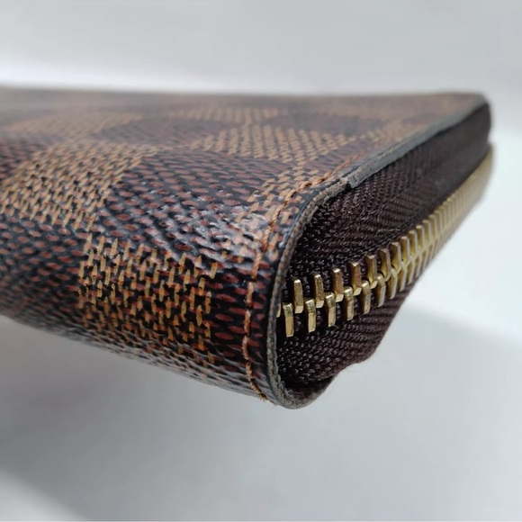 Louis Vuitton Damier Ebene Zippy Wallet - Picture 5 of 7